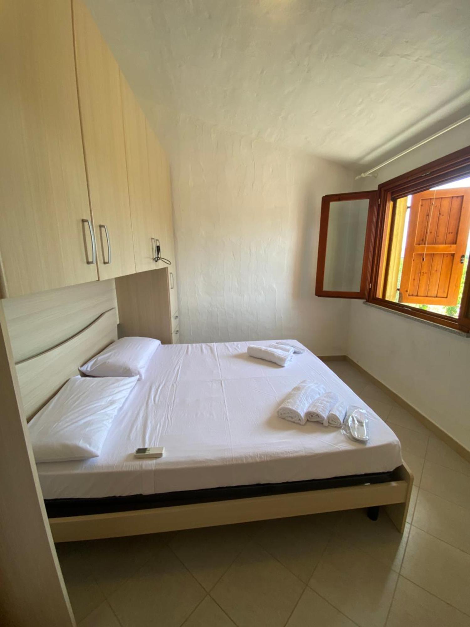 Villa Juniperus Porto Pino SantʼAnna Arresi Εξωτερικό φωτογραφία